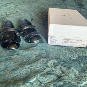 Gucci girls maryjane shoes size 31